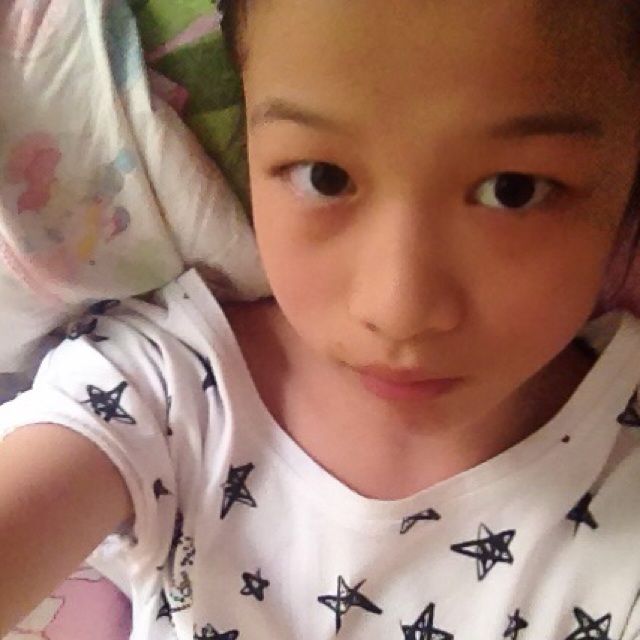 <em>妹妹背着洋娃娃</em>[<em>诡异版</em>]