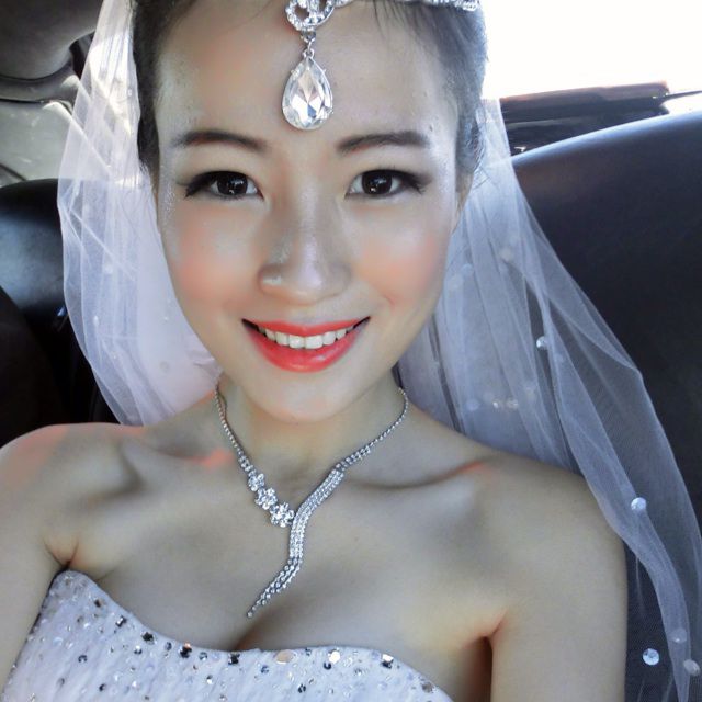 - 吸血鬼女孩图片