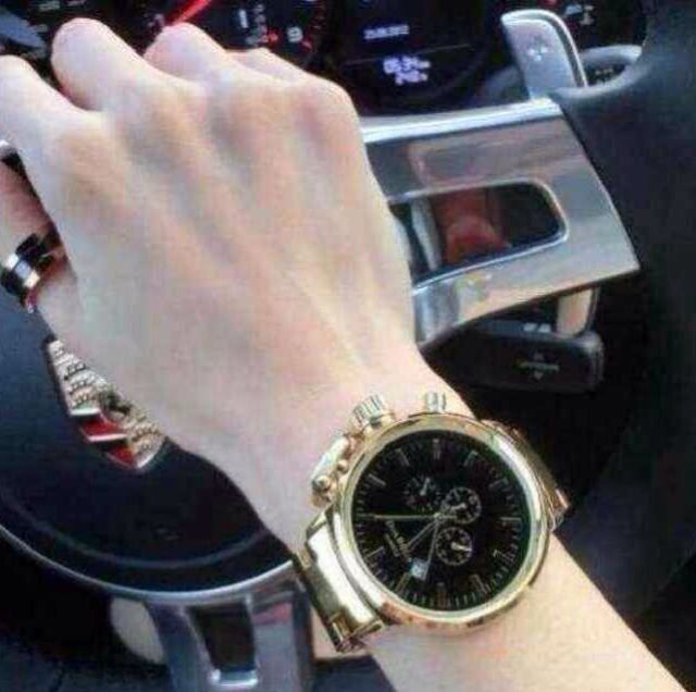 空虚沸腾 伴奏 - 女王AyoM 唱吧,最时尚的手机