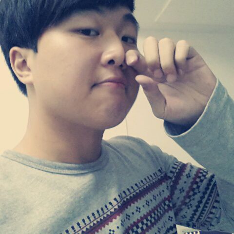 魔鬼中的天使 男版伴奏 - 叶子肥 唱吧,最时尚的