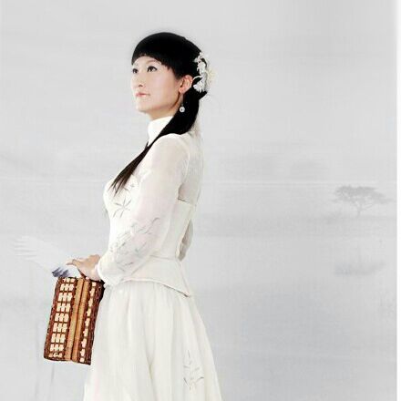 卷珠帘 女生<em>版</em>【<em>女声</em>升调<em>版</em>】 - 暄暄<em>melody</em> 唱