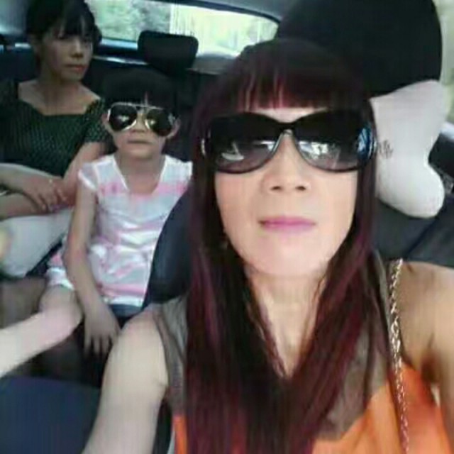 几分伤心几分痴