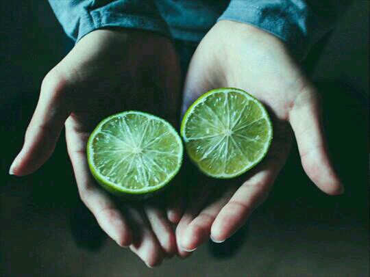 剑伤【完美歌词】 - 渣檬℡ 唱吧,最时尚的手机