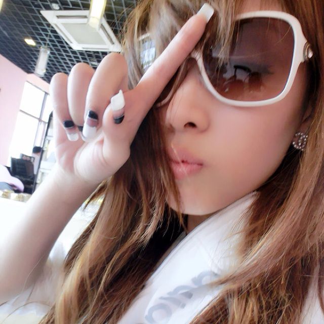 你爱我像谁--MP3原版伴奏 - kOmi酱 唱吧,最时