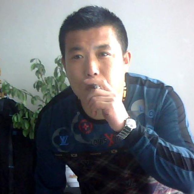 我是不是该安静地走开 - 音乐代言 唱吧,最时尚