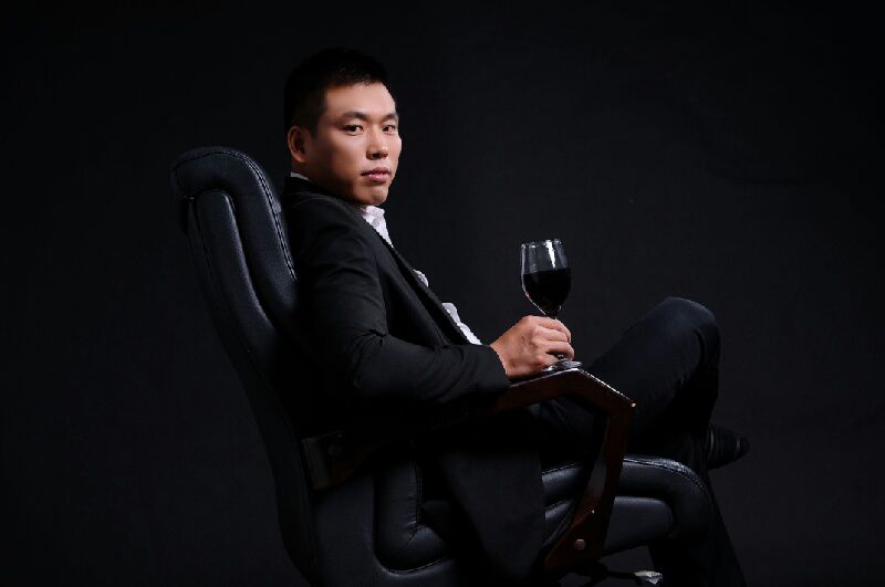 伤心的站台【原版】 - 梁bin 唱吧,最时尚的手机