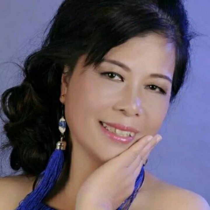 现代京剧杜鹃山选段家住安源