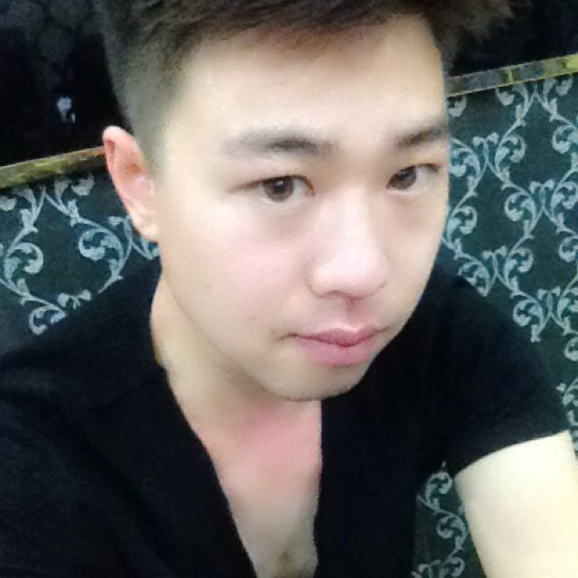 小蛮腰伴奏 - 臭臭 唱吧,最时尚的手机KTV