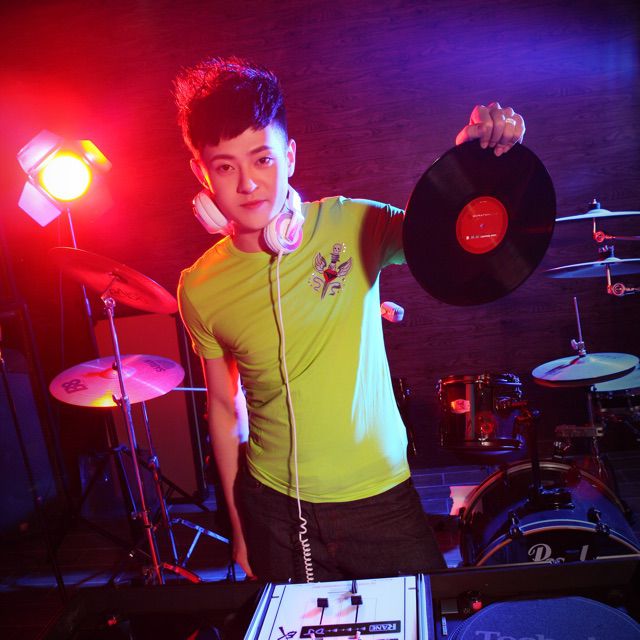 心雨 - 沈阳DJ阿浩 - 唱吧,听见歌声遇见你