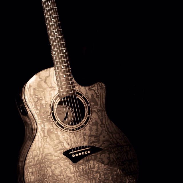 心碎【粤语版伴奏】 - 红旗音悦 唱吧,最时尚的