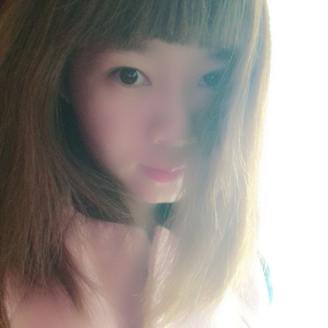 三寸天堂 - <em>萌妹子</em>不太爱<em>说话</em> 唱吧,最时尚的手