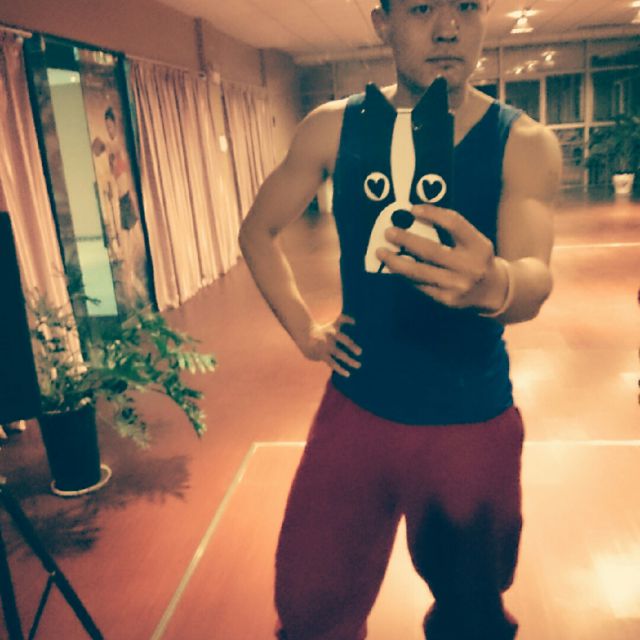 算什么男人 - 型男6号 唱吧,最时尚的手机KTV