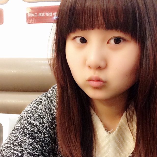 明天你好 - 跑调女生爱唱歌 唱吧,最时尚的手机