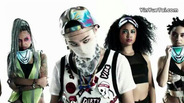 王见王 - 我有点慌。 唱吧,最时尚的手机KTV