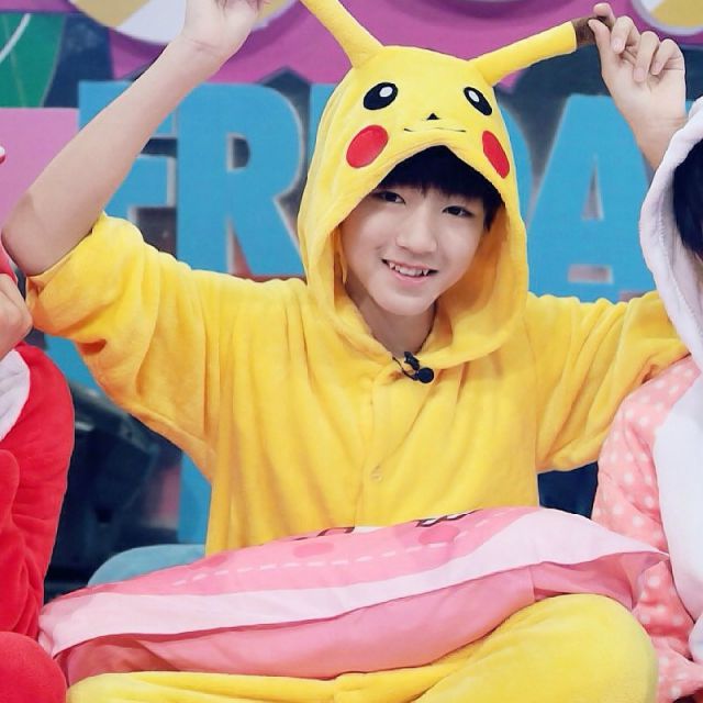  快乐环岛  - 小岚爱的少年叫王俊凯 唱吧,最时尚