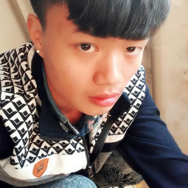 她和别人睡了 - 易韩帅 唱吧,最时尚的手机KTV