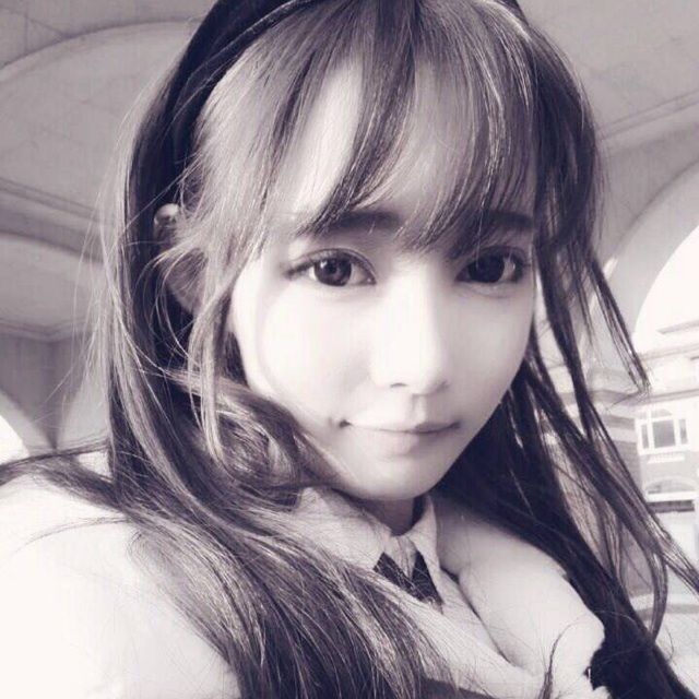一个深爱的时尚-子望的小女孩唱吧,最跟班的女生视频六一图片