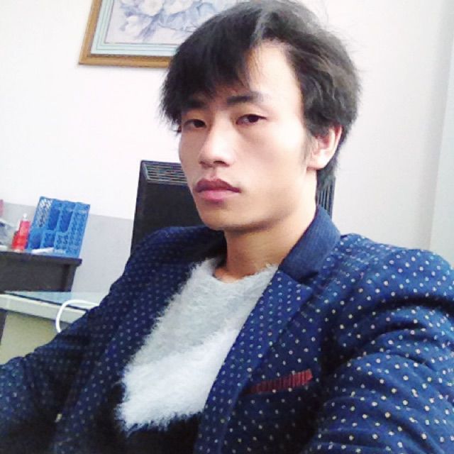 当<em>卖火柴的小女孩遇上</em>放烟火的小男孩 - 凌乱的