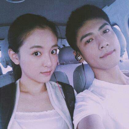 孤单的总和 - 小黄蝶i 唱吧,最时尚的手机KTV