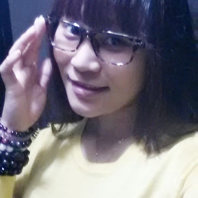 <em>容易受伤的女人</em> - 赵家丹 唱吧,最时尚的手机<em>KTV</em>