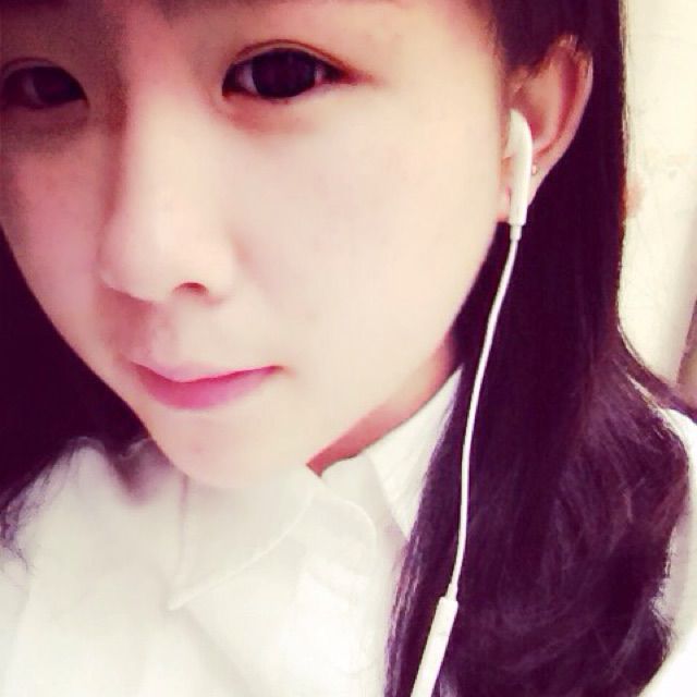 高雨婷怕下雨!的作品