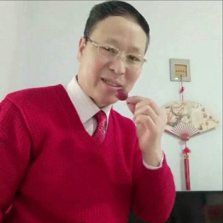 敖包在相会E调伴奏【E调】