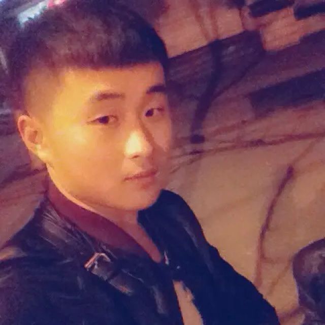 真的不容易 - L℡三三龙哥暂离 唱吧,最时尚的手