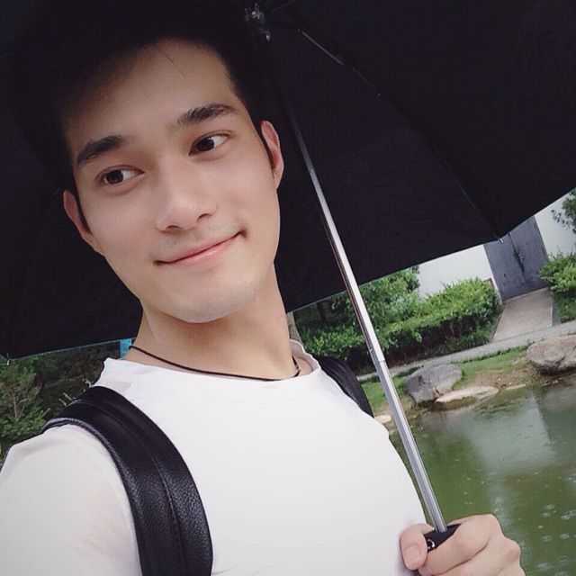 南山南【高音质吉他伴奏】 - 金子钧 唱吧,最时