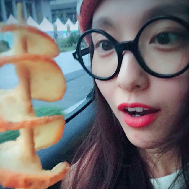 孤独的总和 - 韩懂懂 唱吧,最时尚的手机KTV