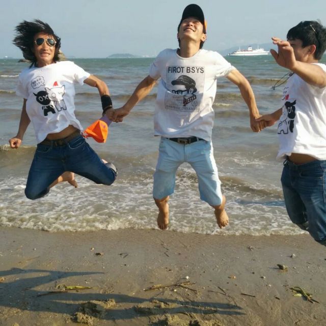 挥着翅膀的女孩【伴奏】 - 一首歌想起一个故事