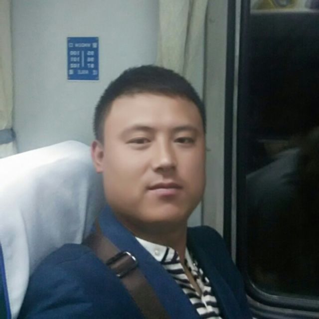红尘情歌【缺男声 幻影制作】 - 快乐的岩哥 唱吧,玩