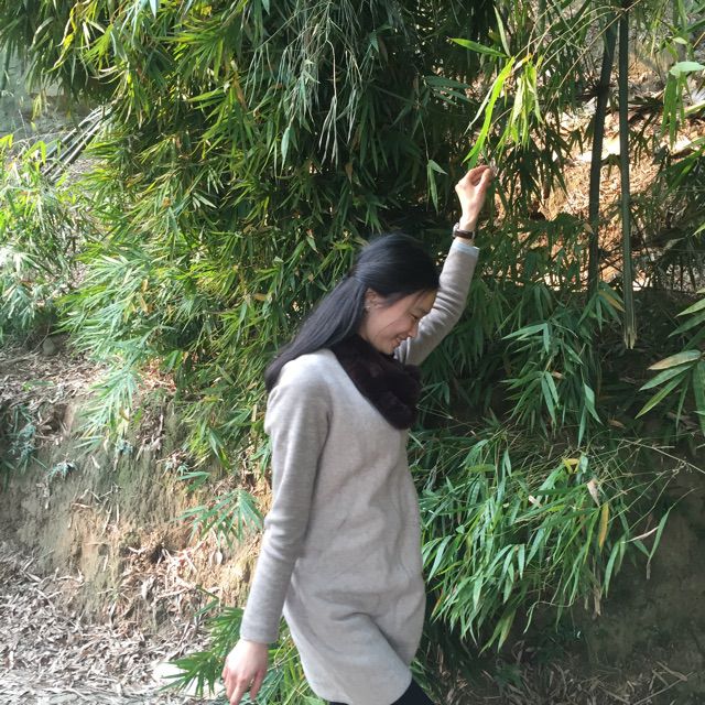 爱上你是一个错 - 督雪 唱吧,最时尚的手机KTV