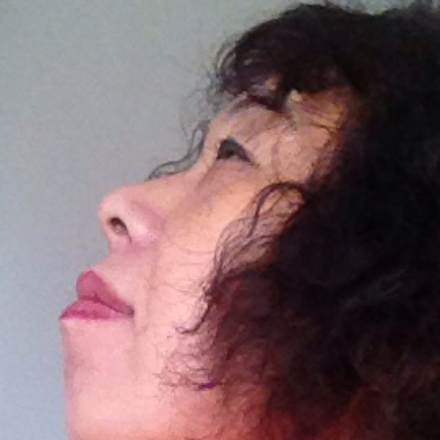 中华儿女一起来赞美【原版伴奏d调】