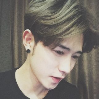 AK童锦程的直播间-唱吧直播间-美女视频-美女