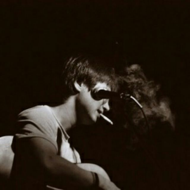 关于郑州的记忆(吉他伴奏) - 我的胡子被风吹走