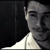 悬崖 - JM-枕檀郎 唱吧,最时尚的手机KTV