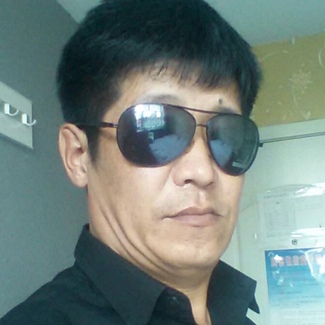 爱的世界只有你 - YZ@龙哥@ 唱吧,最时尚的手