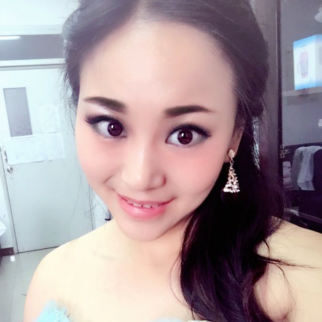 满天的花满天的云