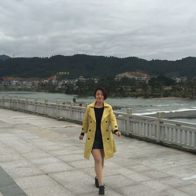 我的唇吻不到我爱的人