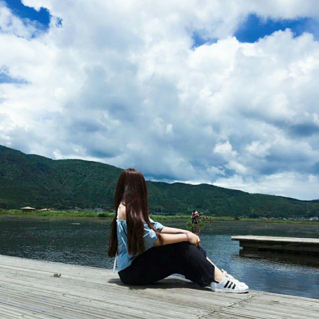 夜空中最亮的星【钢琴女版伴奏】