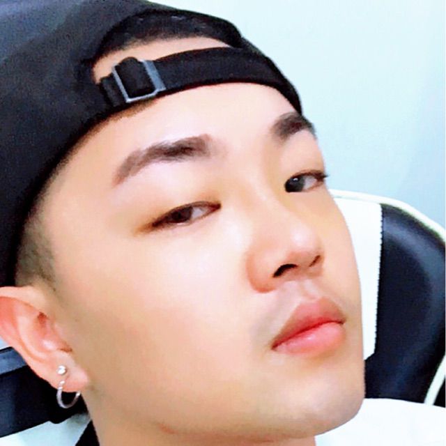 感觉自己是巨星【晓宇H】 - 唱吧,最时尚的手机