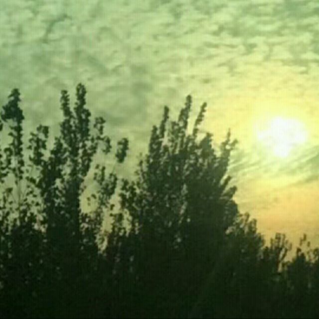 敖包再相会【原版伴奏】