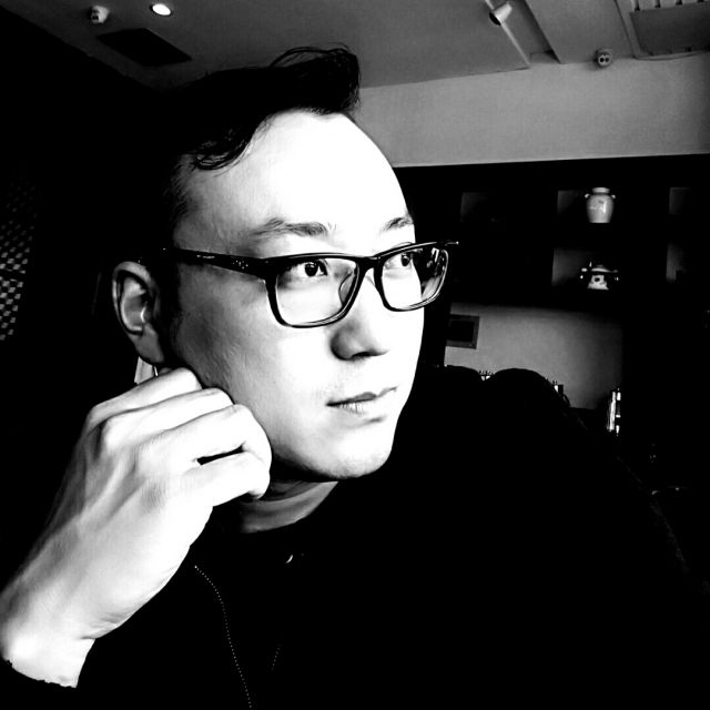 飞机场的十点半