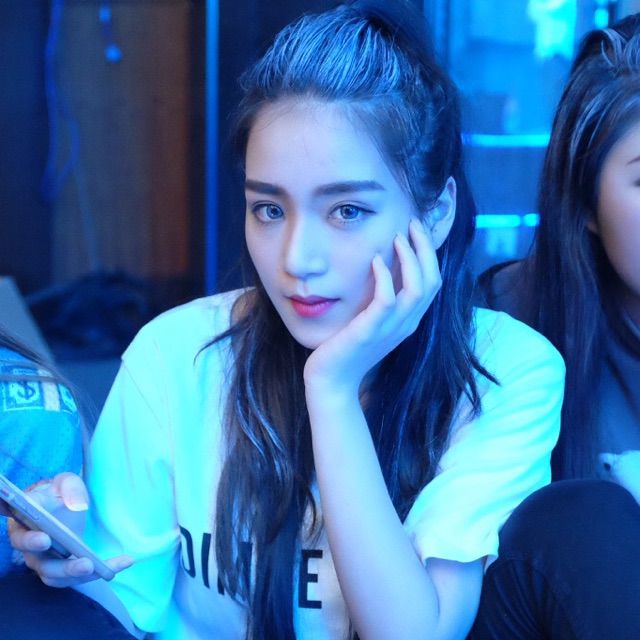 爱笑的眼睛 - 李芳艺蕾uzi 唱吧,听见歌声遇见你