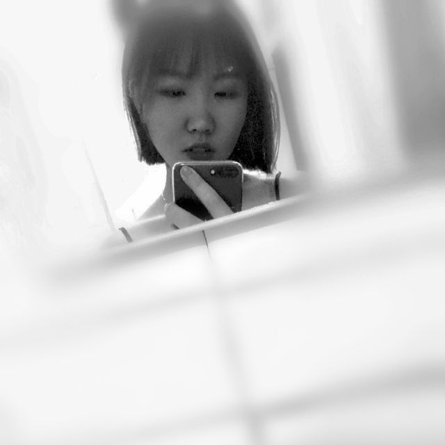 同甘共苦你不陪 荣华富贵你是谁