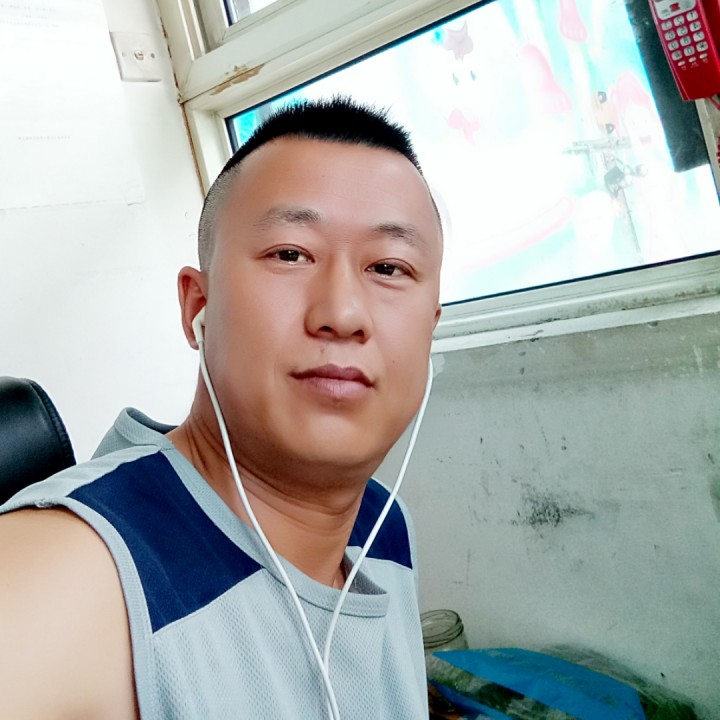 二人转 马前泼水 认夫【无忧草】 - 一人饮酒醉