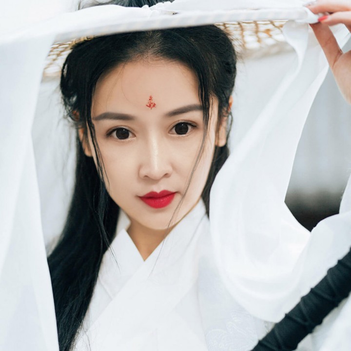 女儿情【原版伴奏 静水飘莲】