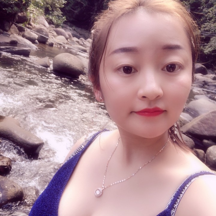 女儿情【原版伴奏 静水飘莲】