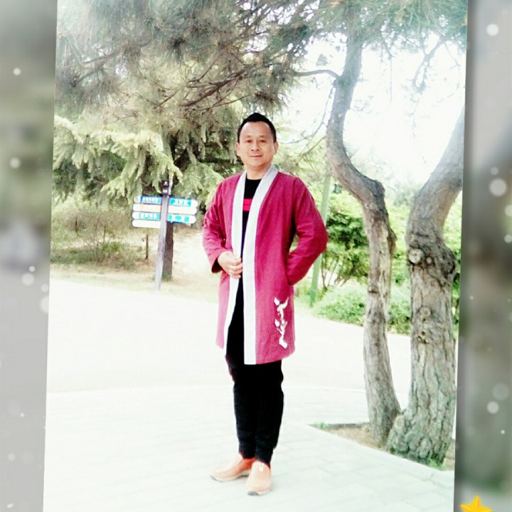 采蘑菇的小姑娘 原版伴奏