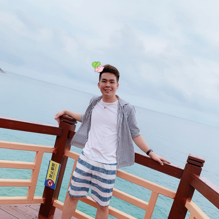 彩虹【降调伴奏 】